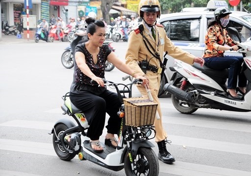 Xe máy điện không có đăng ký phạt bao nhiêu?