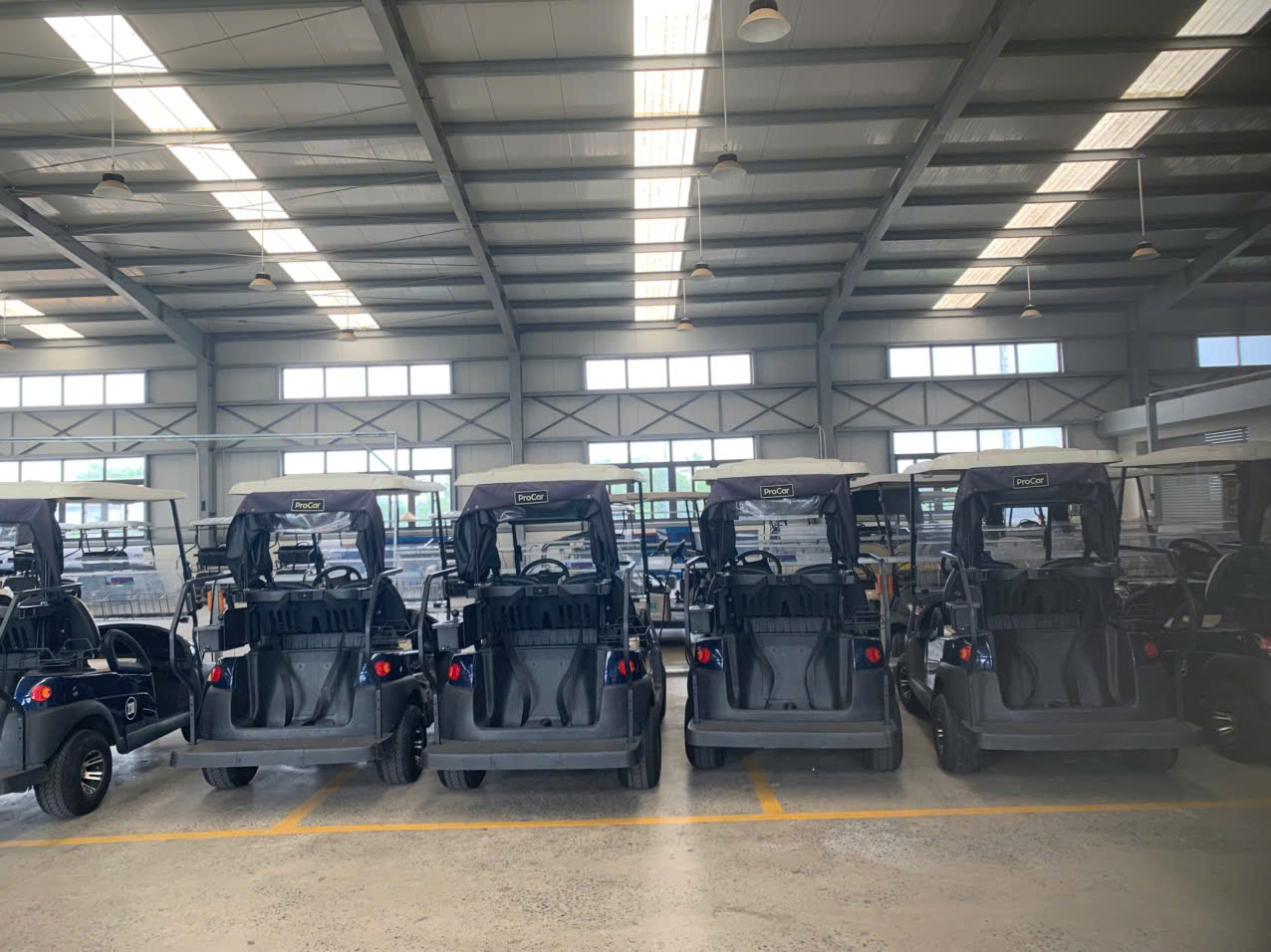 Lắp đặt pin lithium cho sân golf