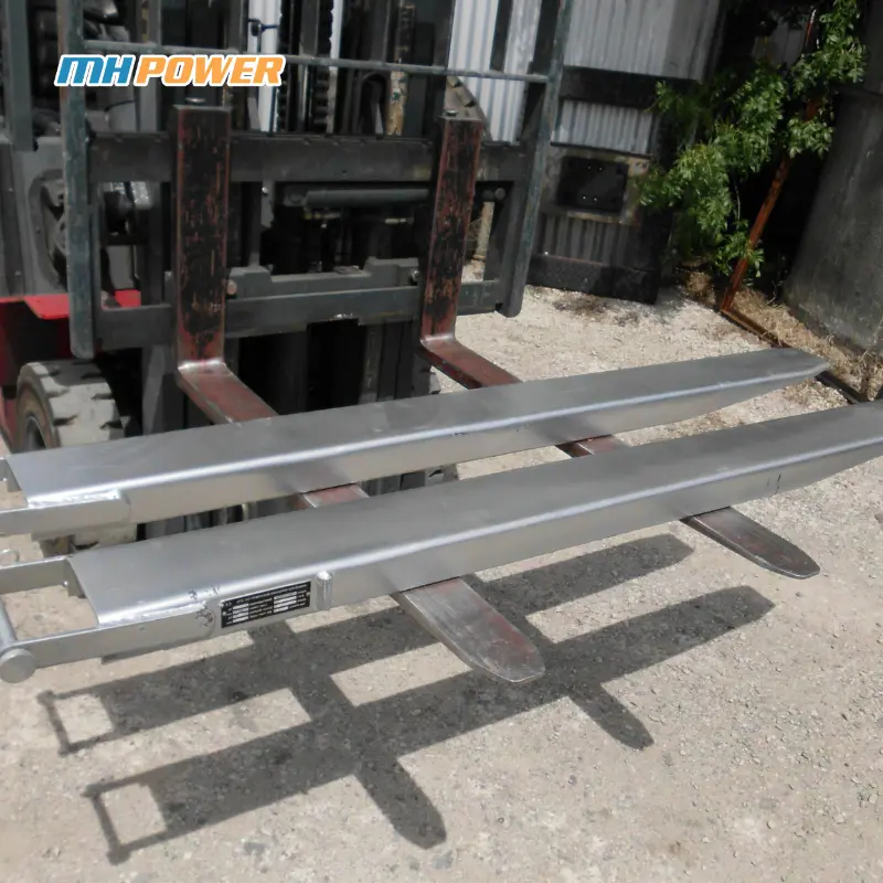 Thay đổi cấu tạo xe nâng: càng nối dài được sử dụng để tăng khả năng vận tải của một số dòng xe nâng có càng ngắn