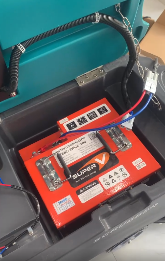 Pin lithium SVA24-100 24V 100Ah dùng cho máy chà sàn
